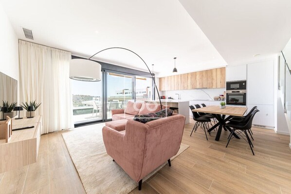 Interior - FineFleur Finestrat - see and mountain views - by OYOOSTAYS (Finestrat)