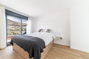 3 habitaciones, tabla de planchar con plancha y wifi gratis 