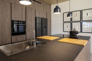 Kühlschrank, Ofen, Herdplatte, Geschirrspüler