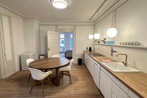 Private kitchen - Admiral's apartment I (København)