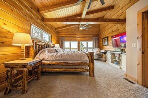 6 bedrooms, WiFi, bed sheets