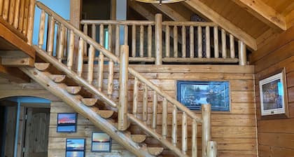 Sunset Cove Retreat - private bay in Crane Lake with year-round availability!