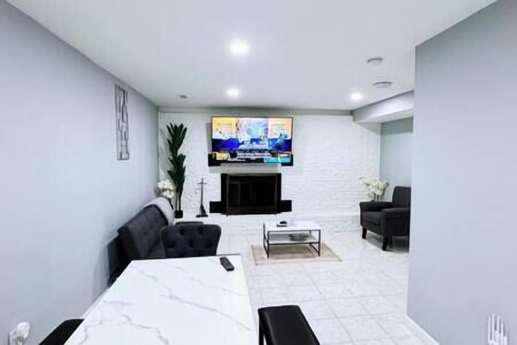 Télévision, cheminée