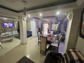 Chalet | Living area