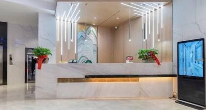 BoYue Hotel (Yiwu International Trade City)