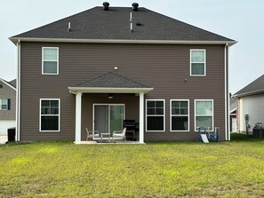 Exterior - Comfortable house where guests feel welcome.
10 minutes from Evansville Airport (Evansville)