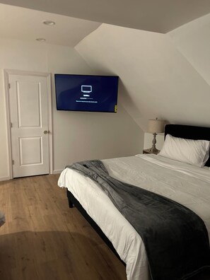 4 makuuhuonetta, silitysrauta/-lauta, Wi-Fi, vuodevaatteet