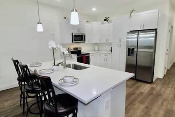 Fridge, microwave, oven, dishwasher