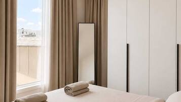 1 bedroom, iron/ironing board, free WiFi, bed sheets