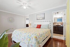 3 Schlafzimmer, Bügeleisen/Bügelbrett, Reisekinderbett, kostenloses WLAN