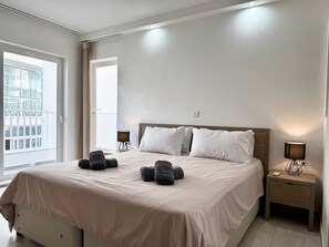 2 chambres, fer et planche Ă repasser, Wi-Fi gratuit, draps fournis