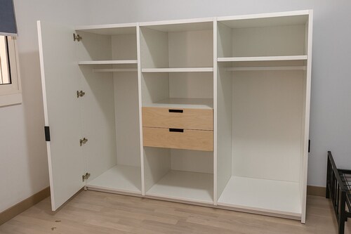 Modern 2-BdRm Ground Floor w/Free Parking WiFi AC Dishwasher Washer/Dryer Metro!