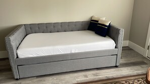 1 bedroom, travel cot, WiFi, bed sheets