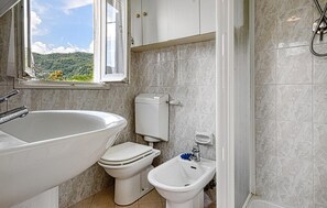 Ducha y secador de pelo