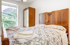 3 Schlafzimmer, Bügeleisen/Bügelbrett, Reisekinderbett, Internetzugang