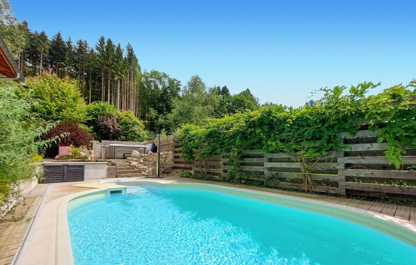 Opvarmet pool