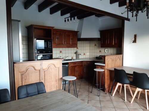 Quiet house to rent on the heights of Irouléguy for 6 to 12 people