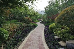 Property grounds - Nishi Hotel (Jinan)