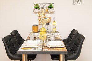 Dining - L'élégant des Remparts, Avec vue sur Chateau-fort (Sedan)