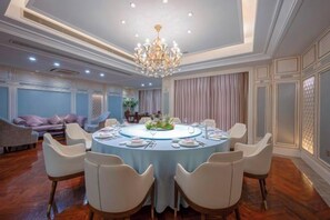 Unclassified image, 3 of 46, button - Shaoxing Shangyu Radisson Wanjin Hotel (Shaoxing)