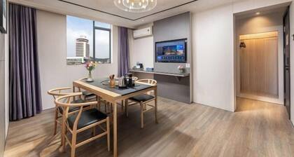 Chengji Hotel (Zhuhai Gongbei Port Gongbei Pedestrian Street Branch)