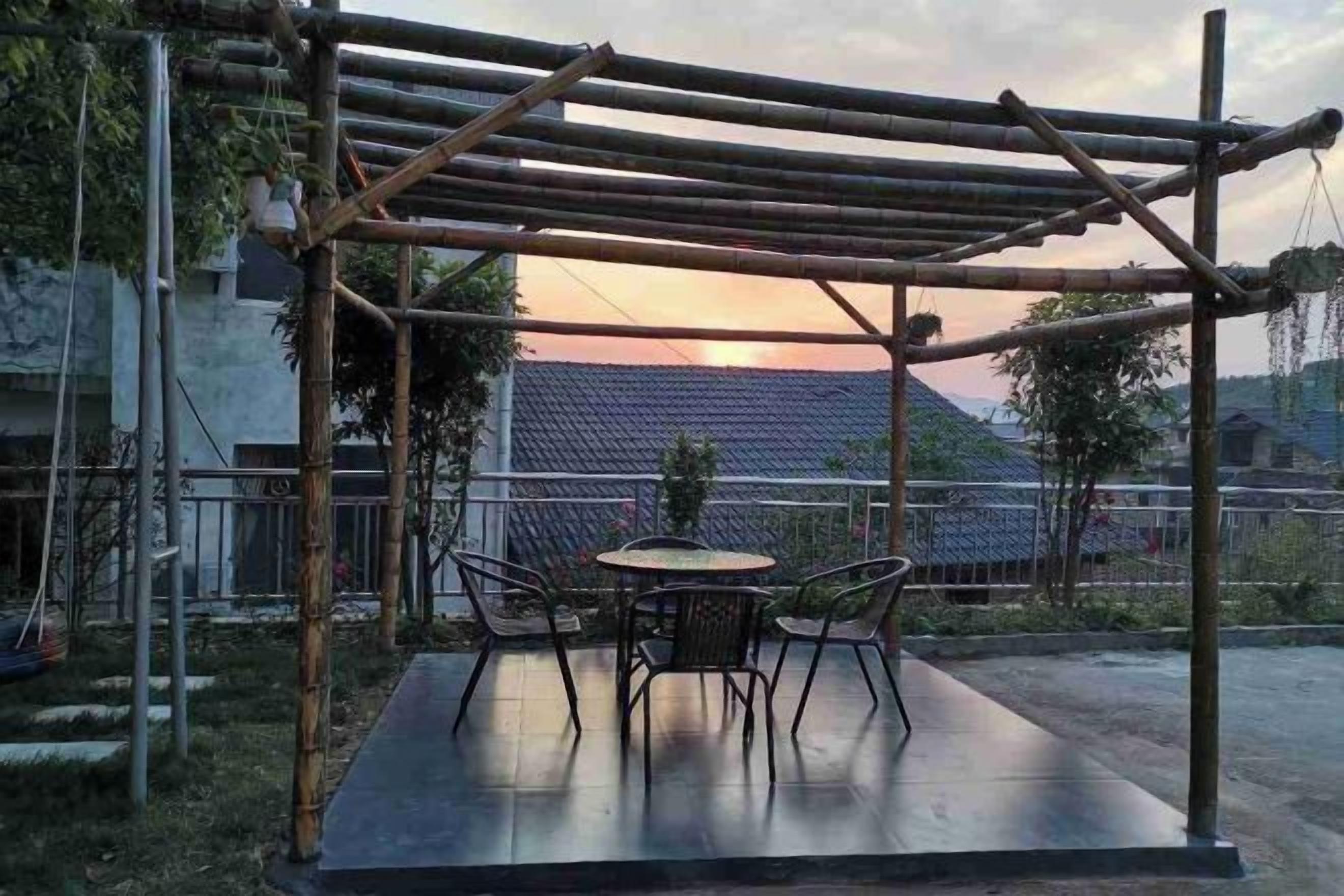 Tempat makan outdoor
