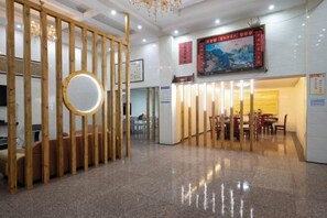 Interior - Wugong Mountain near Shuiya Residence (Luxi)