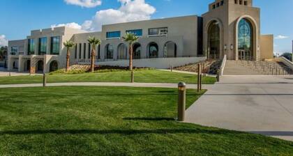 Cozy, Private, & Safe 3 Bed Home - 2 Min from DTR & UCR