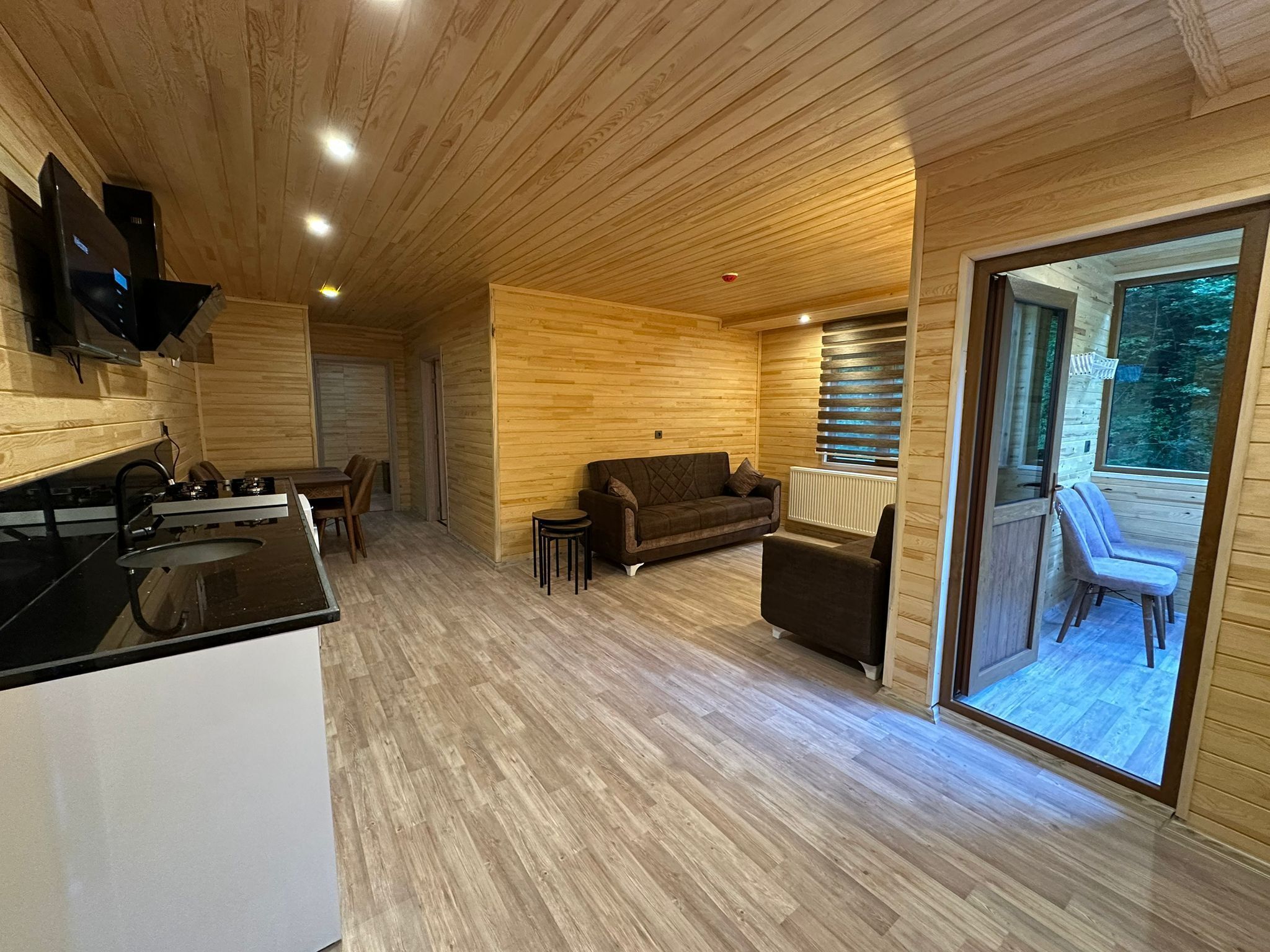 Familienapartment, Bergblick | Hochwertige Bettwaren, Schreibtisch, schallisolierte Zimmer