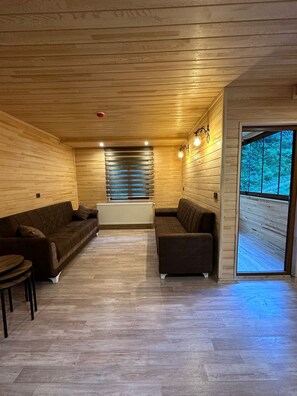 Family Apartment, Mountain View | Premium bedding, desk, soundproofing, iron/ironing board - Nirvana Suite Hotel (Çaykara)