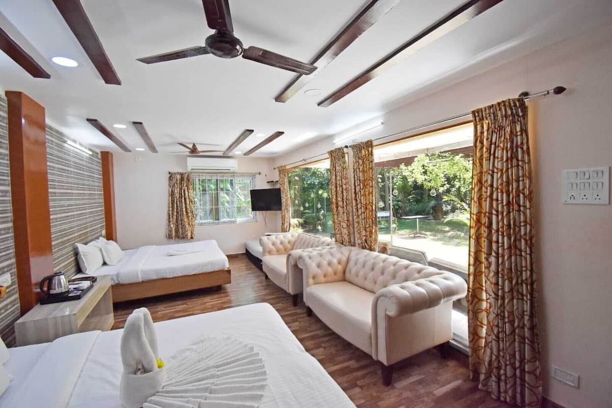 Villa familiare, piscina privata, vista giardino | 1 camera, una scrivania, insonorizzazione, Wi-Fi gratuito