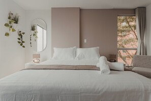 2 soverom, safe på rommet, skrivebord og strykejern/-brett