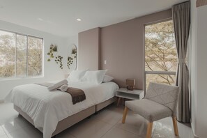 2 bedrooms, in-room safe, desk, iron/ironing board - - ¡ Stylish 2BDR Apartment in Exclusive Poblado ! - (Medellín)