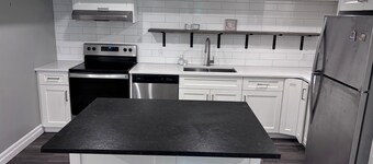 Specious 3 bedroom house near all amenities + WiFi, modern kitchen, and clean