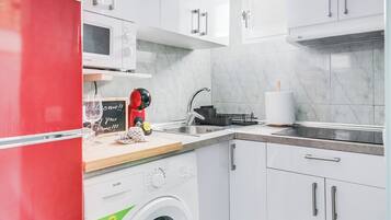 Microwave, stovetop, coffee/tea maker, blender