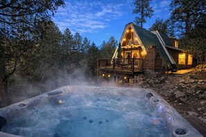 Terrace/patio - A-Frame On The Rocks. Hot Tub. Payson. Waterwheel. (Payson)