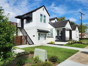 Exterior - The Cabin - 2 Br 1 Ba Apt Near Downtown (Savannah)