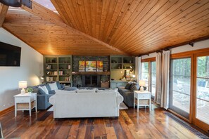Smart TV, fireplace, foosball, table tennis