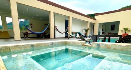 Maravillosa CASA FINCA piscina wifi tv