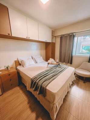 Apartment | 2 bedrooms, blackout drapes, iron/ironing board, free WiFi - Apartamento Praia do Cumbuco (Caucaia)