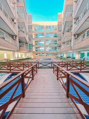 Apartment | Property grounds - Apartamento Praia do Cumbuco (Caucaia)