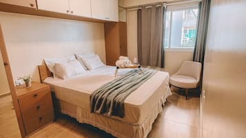 Apartment | 2 bedrooms, blackout drapes, iron/ironing board, free WiFi