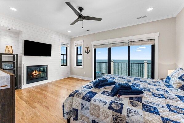 10 bedrooms, travel crib, free WiFi, bed sheets