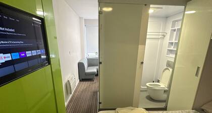 1 Bedroom studio apartment Bradford