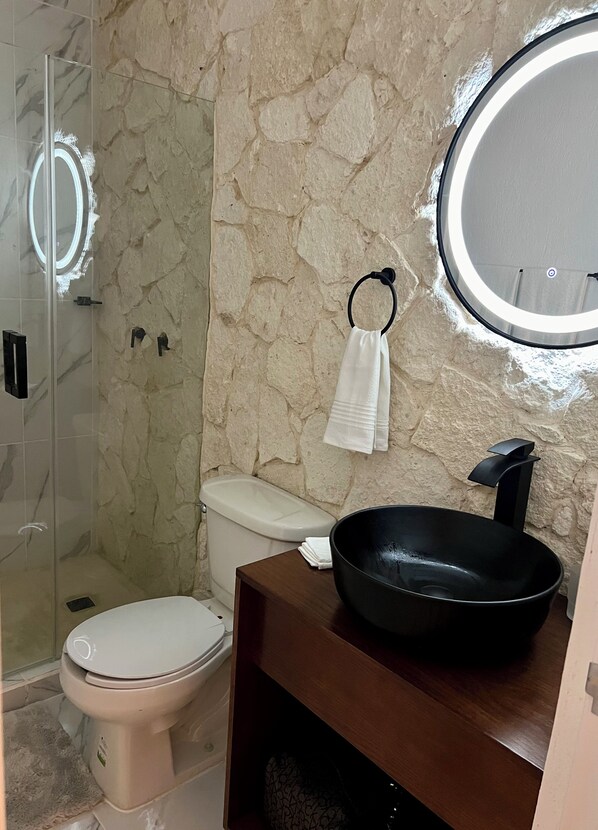 Towels, toilet paper