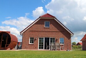 Exterior - Framheim - 100qm Luxus-ferienhaus für 7 Personen Direkt am Wasser bei Greetsiel! (Krummhörn)
