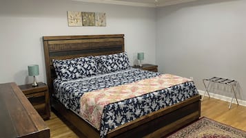 2 bedrooms, desk, iron/ironing board, free WiFi