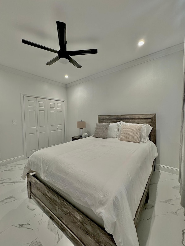 1 bedroom, iron/ironing board, WiFi, bed sheets