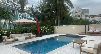 Unit 7 -1 BDRM/Pool/Near Beach/Airport/Supermarket