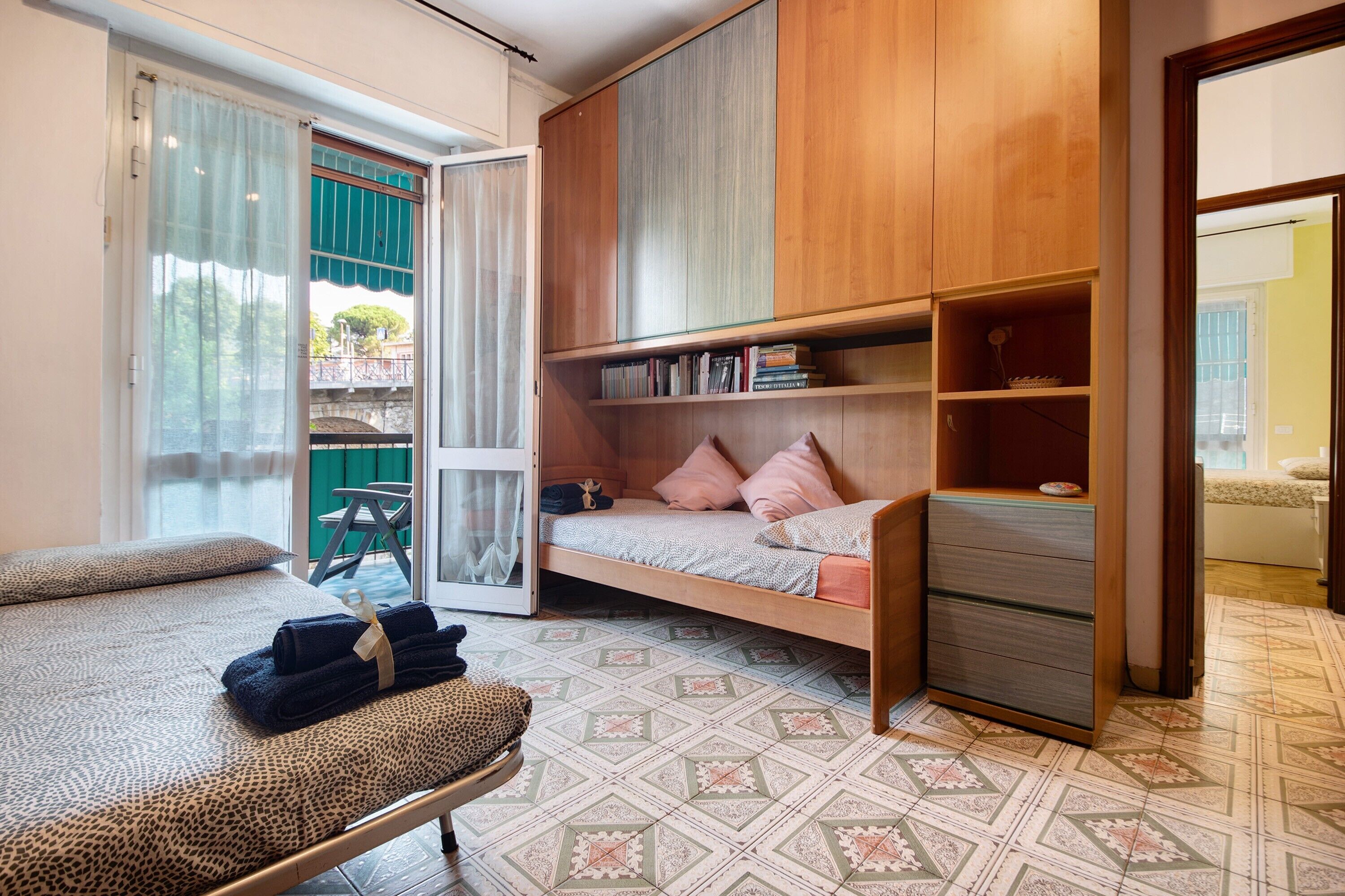 2 chambres, fer et planche à repasser, Wi-Fi gratuit, draps fournis